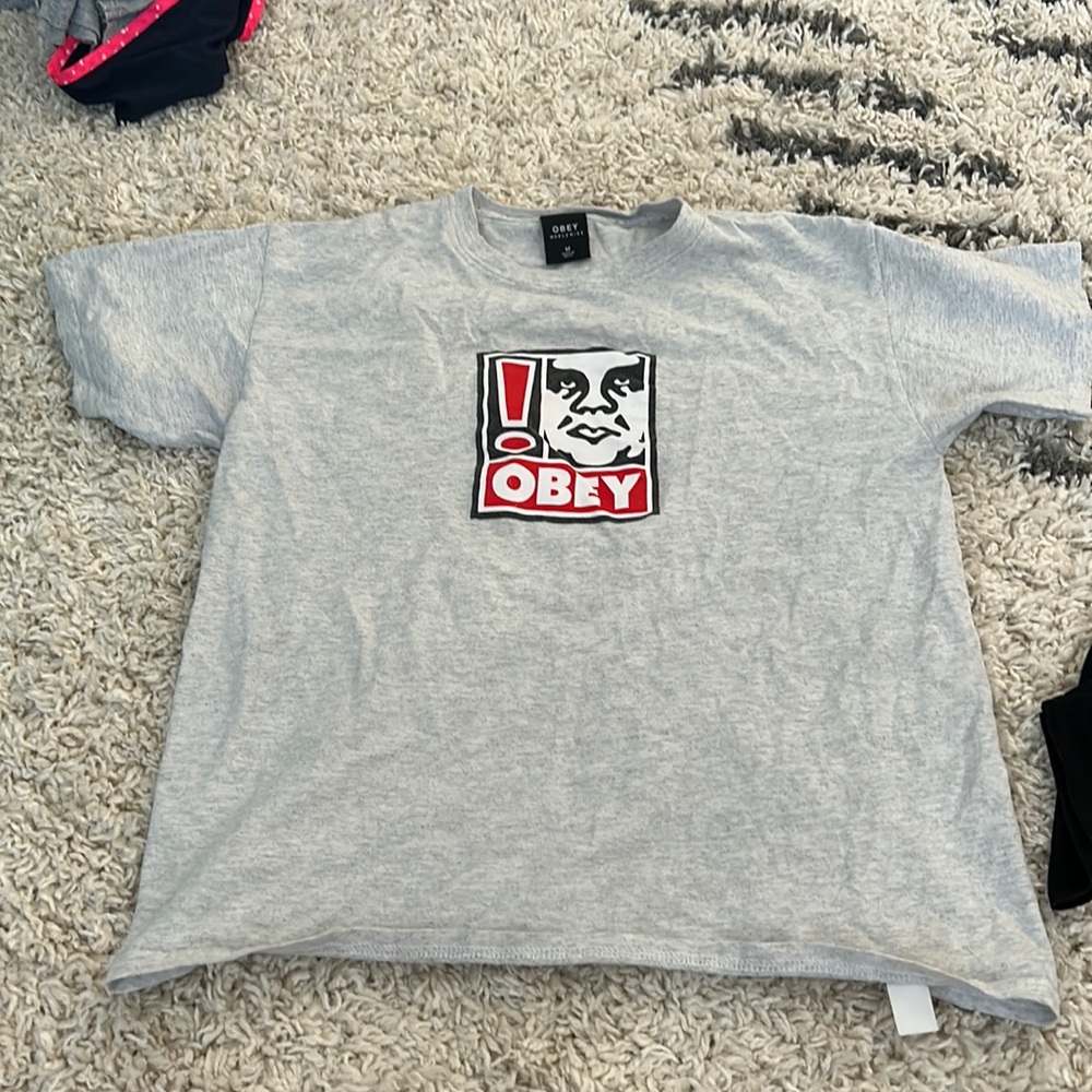 Obey shirt